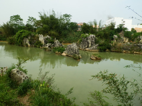河畔