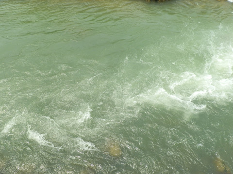 小河