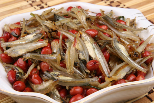 小鱼花生
