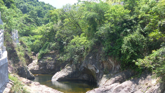 小溪