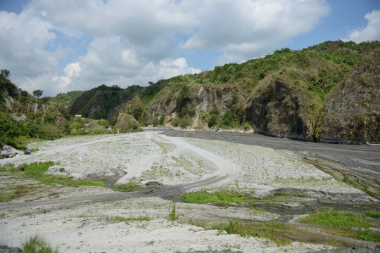 菲律宾克拉克火山温泉