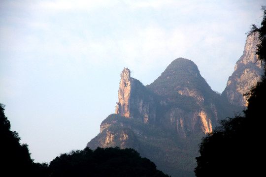 神女溪峡谷晨景