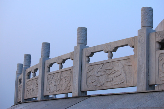 汉白玉栏杆