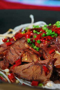 干锅五香牛肉