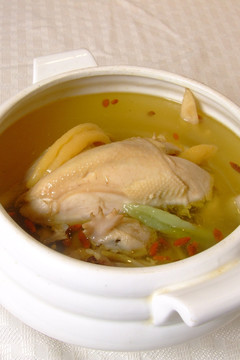 土鸡抱疙瘩