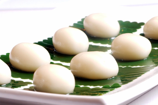 鸽蛋圆子
