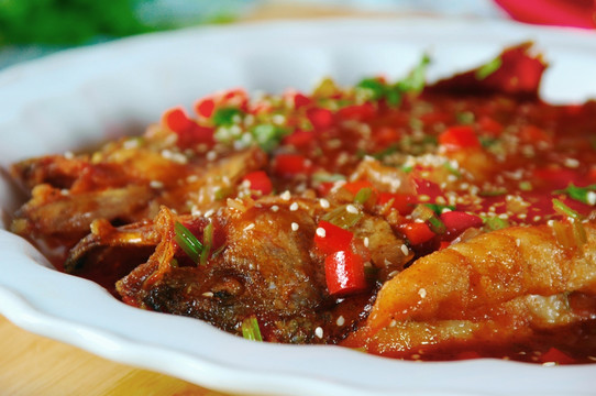 迷踪风味鲈鱼