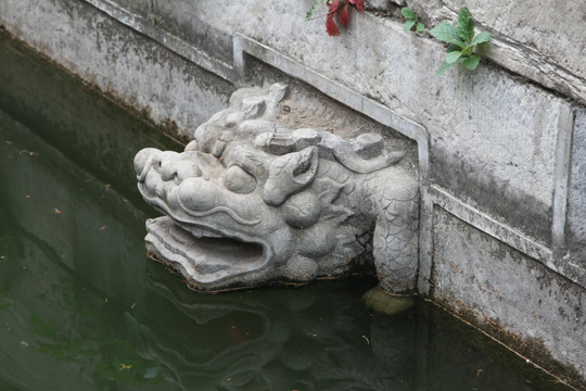 故宫 龙头水池