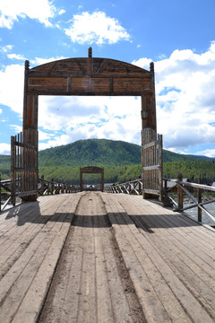 图瓦木桥