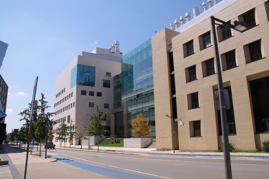 麻省理工大学