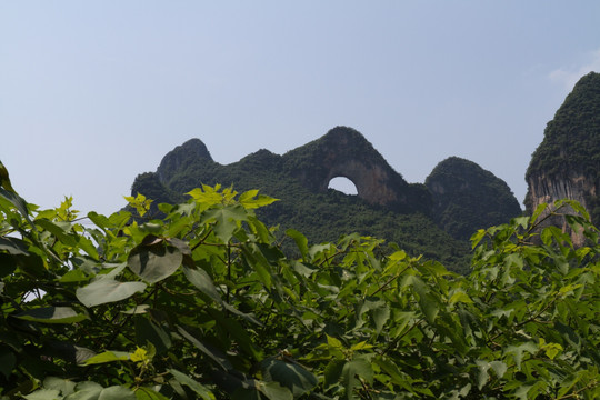 桂林阳朔 月亮山