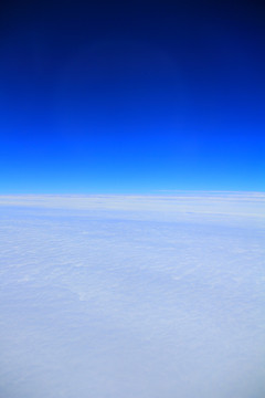 纯净的蓝天白云 云端