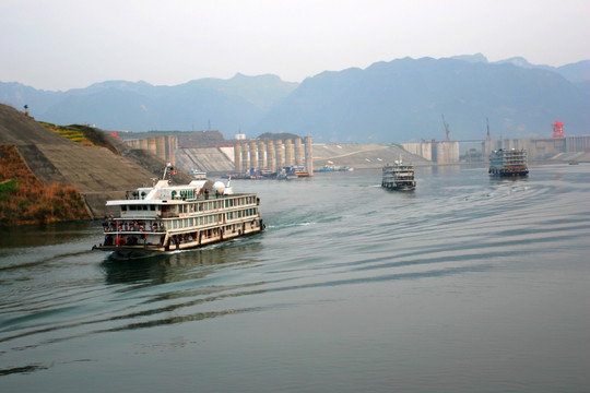 三峡大坝 轮船