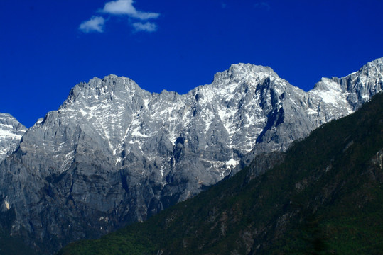 雪山