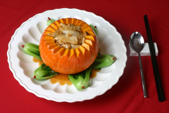 南瓜松茸杂菌盅