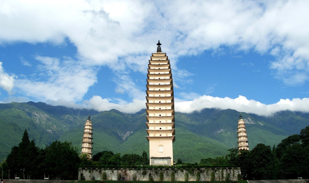 大理三塔