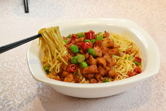 黄金骨香面