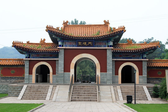 白龙潭 圣境门