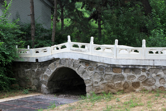 石桥