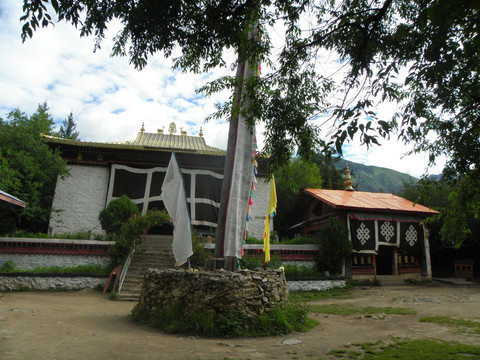 红教寺庙