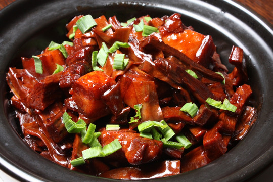 小笋红烧肉
