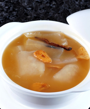 红烧鲨鱼皮