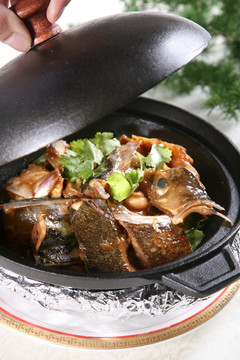 铁锅花鲢鱼头
