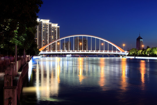 宁波琴桥夜景