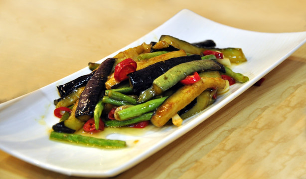 茄子炒豇豆