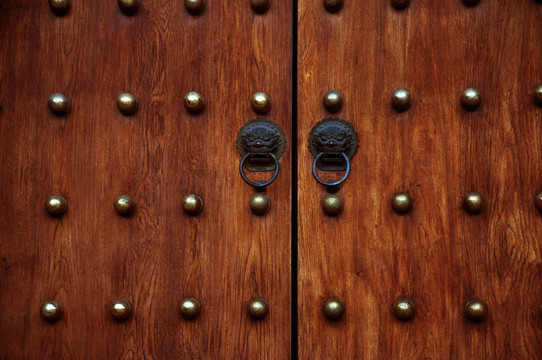 传统木门与门扣