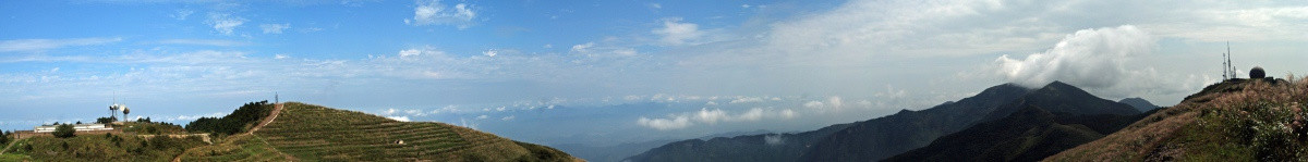 青山白云大全景