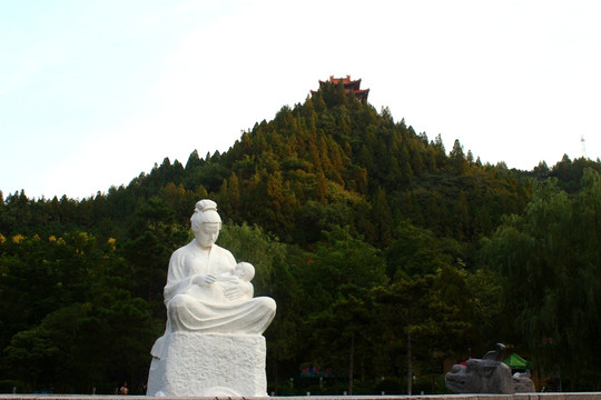 郑州黄河母亲雕像