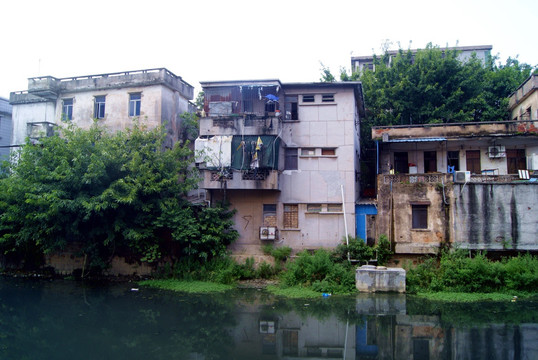 深圳西乡河及河岸老建筑