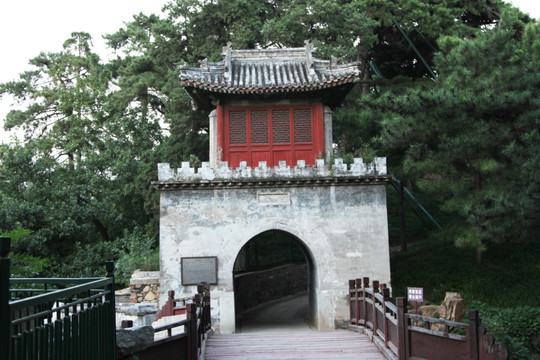 颐和园 寅辉城关