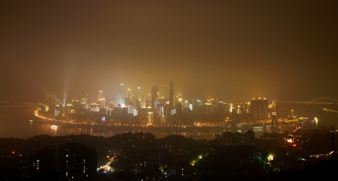 雾中重庆 夜景