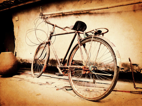 破旧的自行车