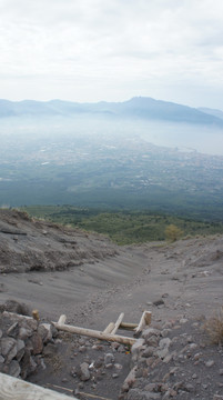 维苏威火山山顶