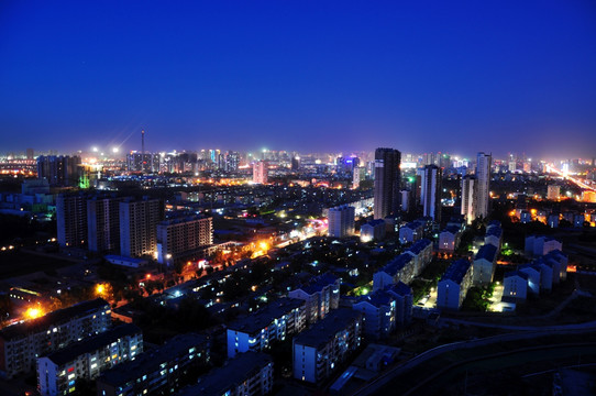 鸟瞰城市夜景