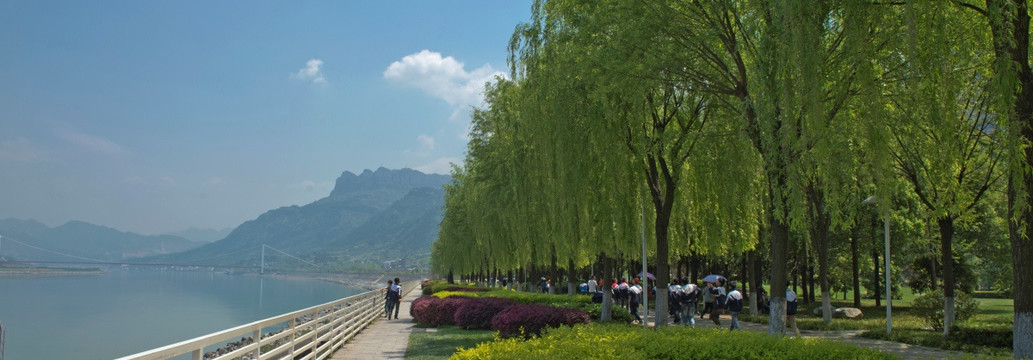 三峡大坝截流纪念园