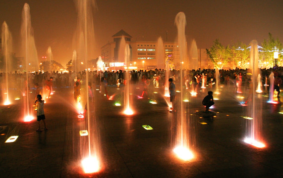 西安 大雁塔音乐喷泉广场