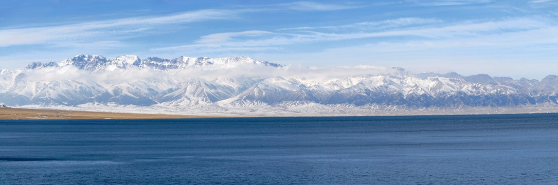 雪山天池（高清大画幅接片）