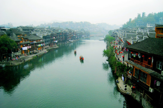 凤凰古城
