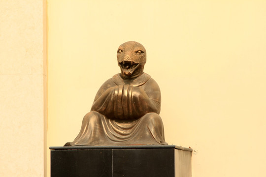 圆明园 水力钟 生肖铜像 蛇