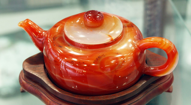 玛瑙茶壶