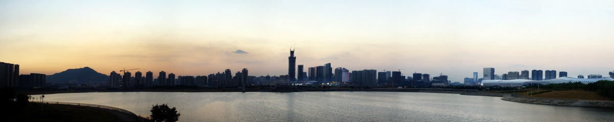夜幕下的深圳湾风光 全景图