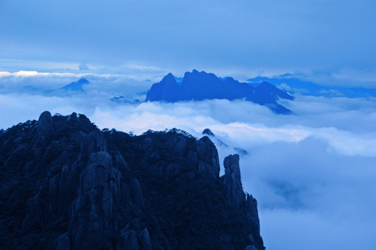 雨雾三清山