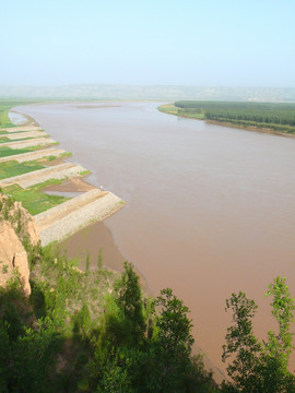黄河堤坝