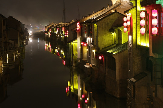 老街夜景