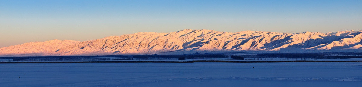 雪山 宽幅