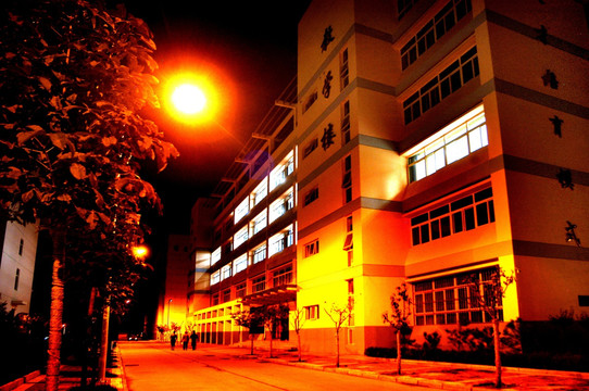 教学楼夜景